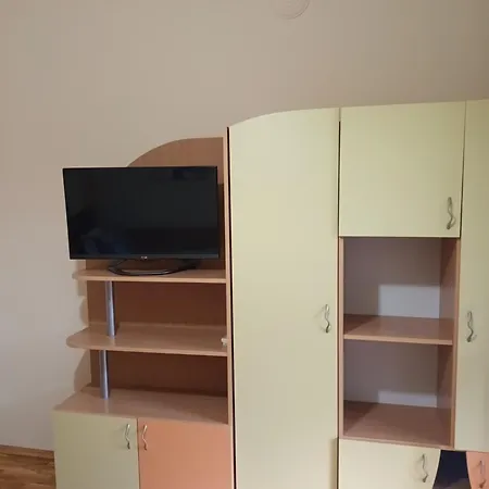 Seaside Primorski - Downтown - Free Parking דירה וארנה